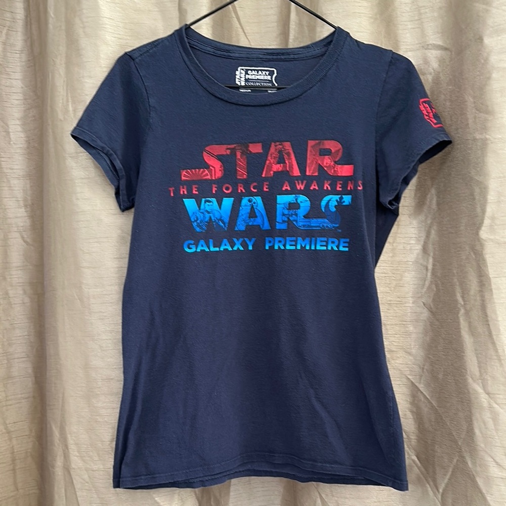 ❤️BUNDLE buy 3 get 15% OFF❤️
Star Wars Blue Short Sleeve Tee